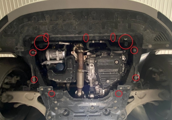Piastra paramotore di acciaio Fiat 600