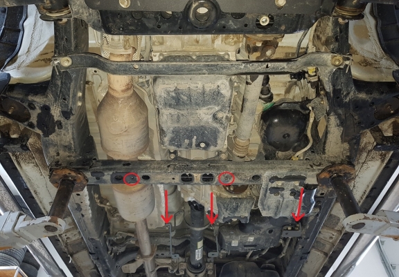 Protezione di alluminio per il differenziale Toyota Hilux Revo