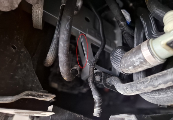 Piastra paramotore di Alluminio Nissan NV300