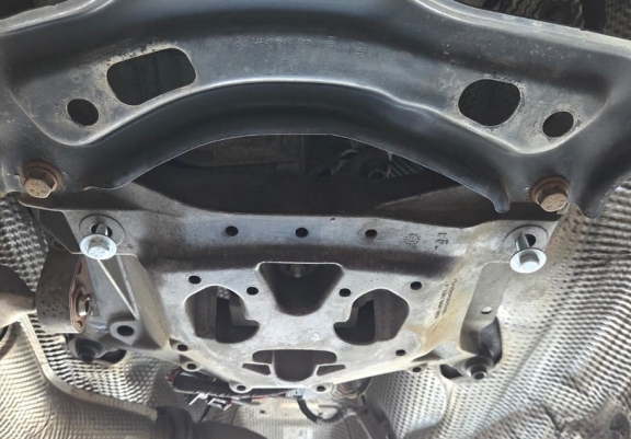 Piastra paramotore di acciaio Audi A7