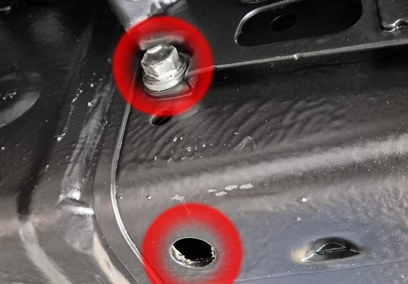 Protezione di acciaio per il differenziale Toyota Hilux