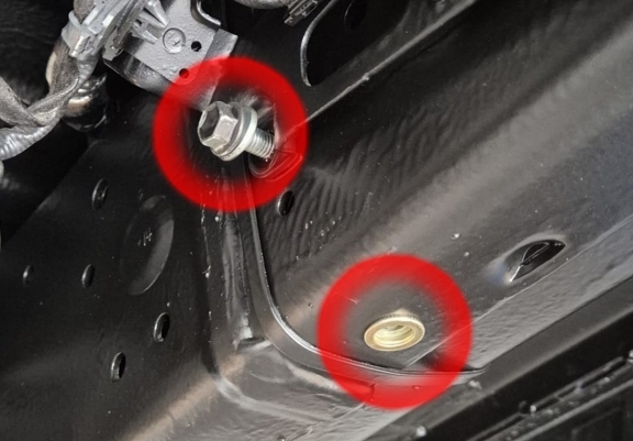 Protezione di acciaio per il differenziale Toyota Hilux