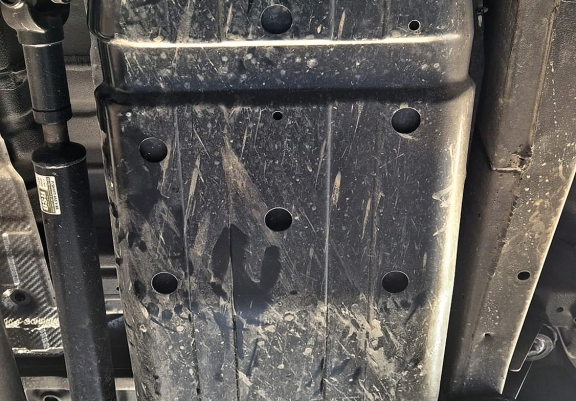 Protezione di acciaio per il serbatoio Ssangyong Rexton