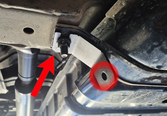 Protezione di acciaio per il serbatoio Ssangyong Rexton