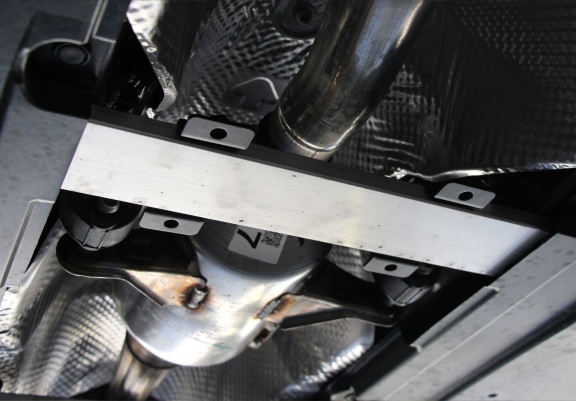 Protezione / blocco catalizzatore in alluminio per Lexus UX
